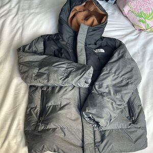 Boys North Face Water Repellent Down Parka size Large (12)